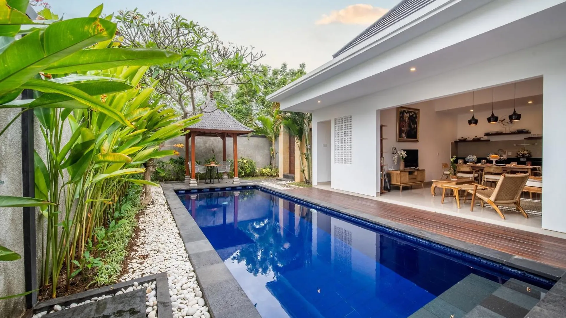 Arts Biyu Villa Two-Bedroom With Private Pool Kuta Seminyak  Seminyak (Bali)